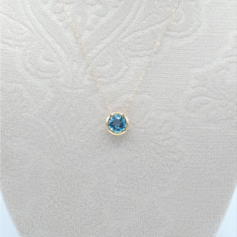 𝅺BLUE topaz bezel set necklace  💙 14K yellow gold 18" chain